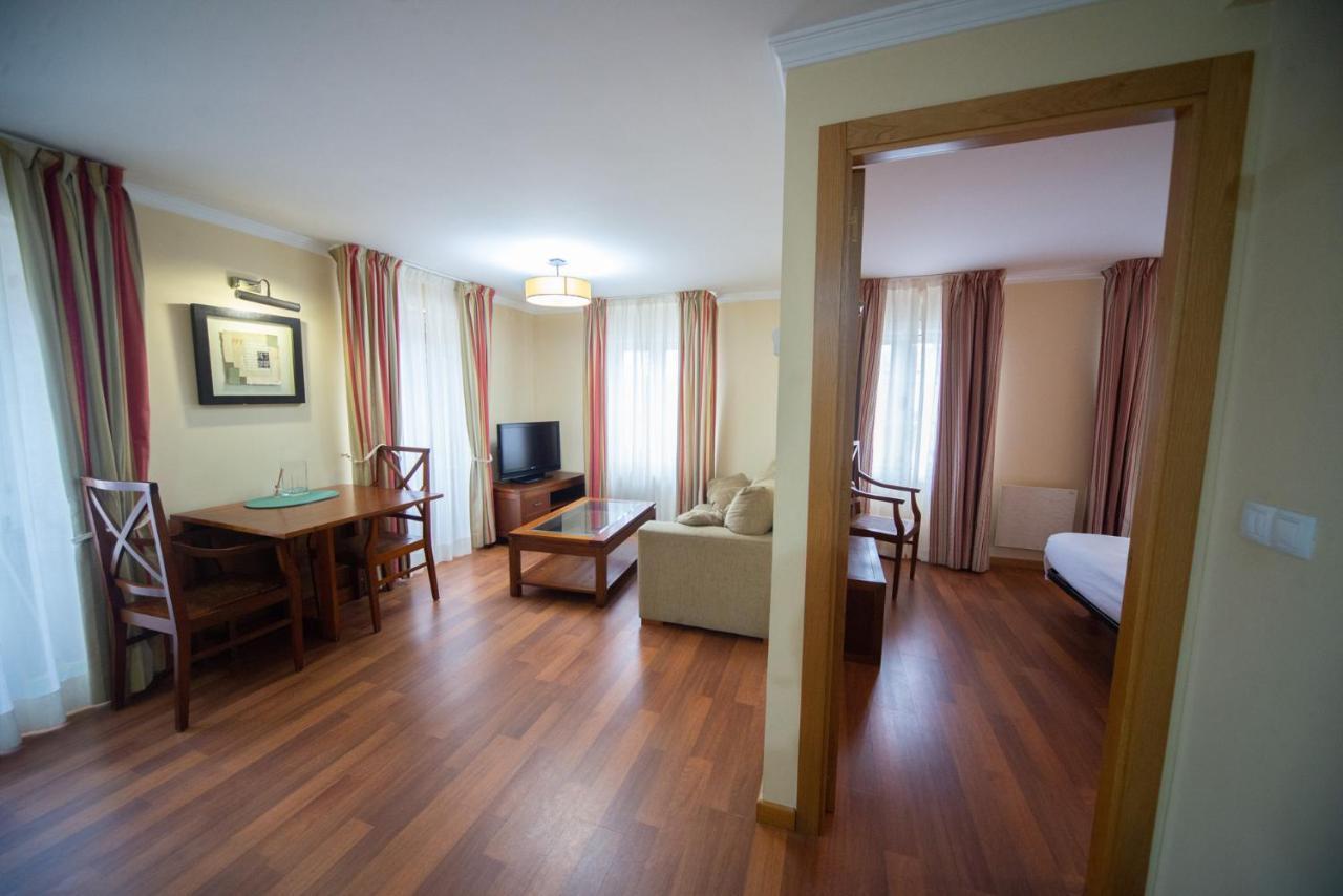 Hotel Cabalo Furado Tui Esterno foto